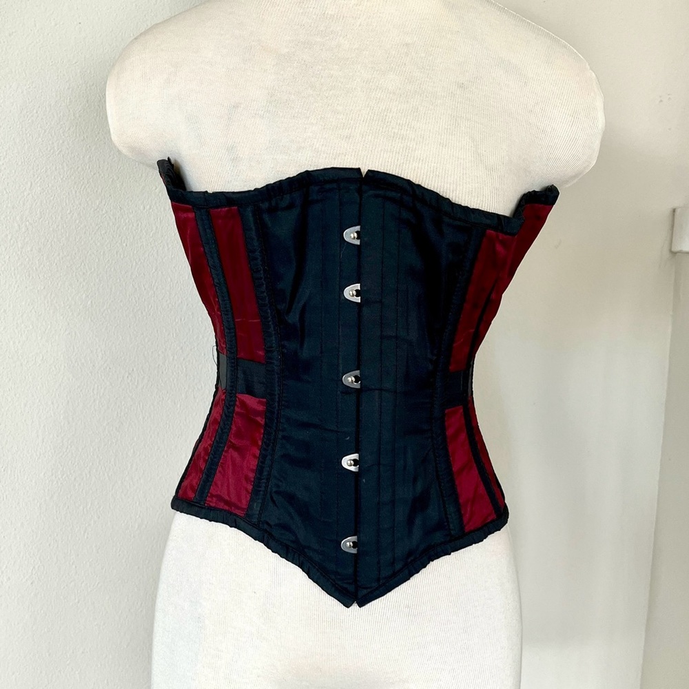 Burleska under-bust corset Red Black Size 26